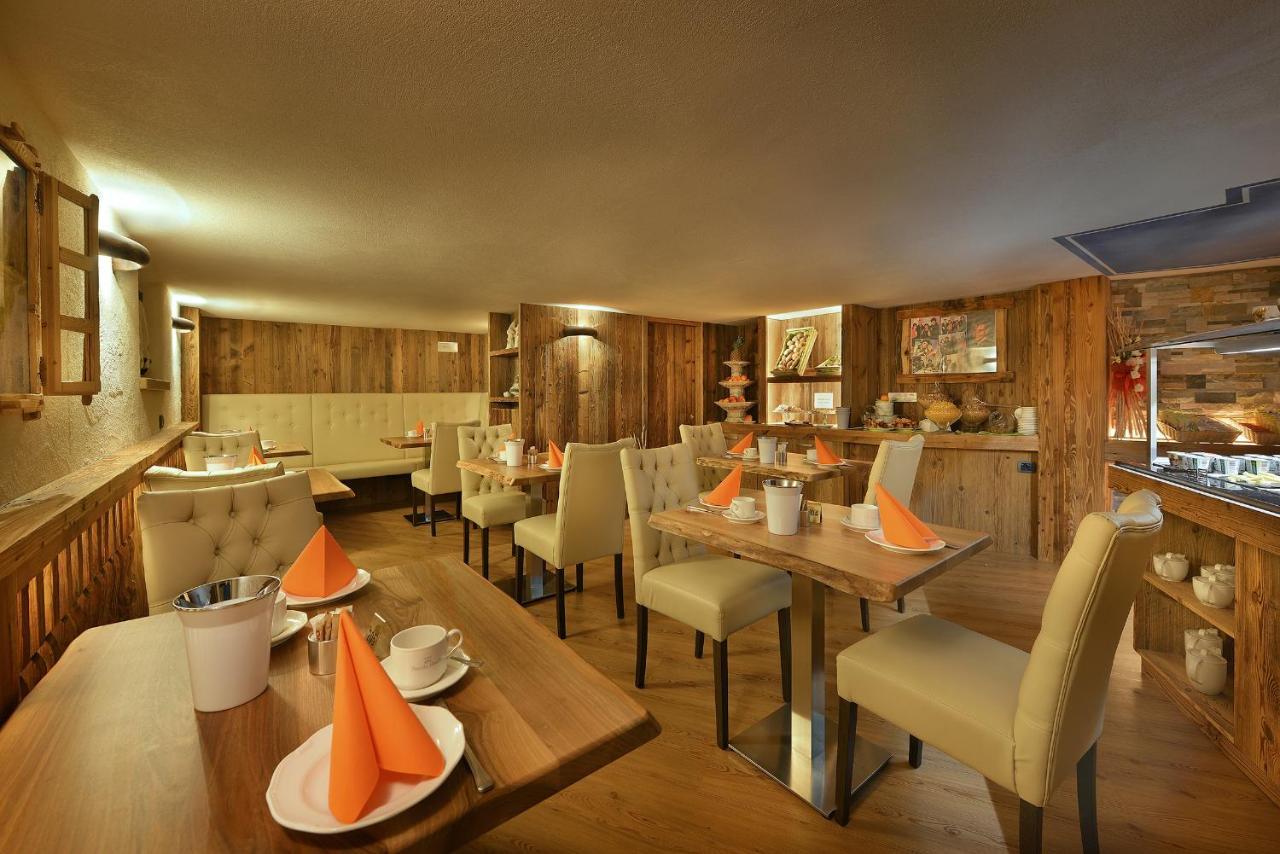 Hotel Piccolo Mondo 리비뇨 외부 사진